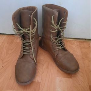 Women's boots